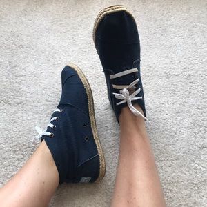 Toms hemp and canvas tennis shoes!